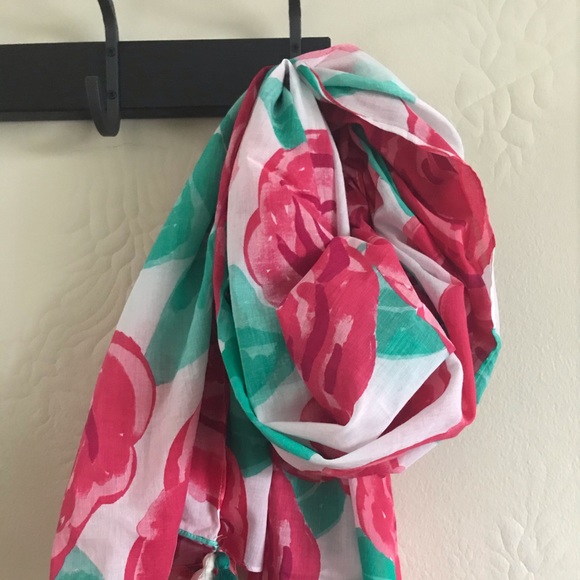 Vineyard Vines Accessories - 2019 KY Derby Run for the Roses Scarf